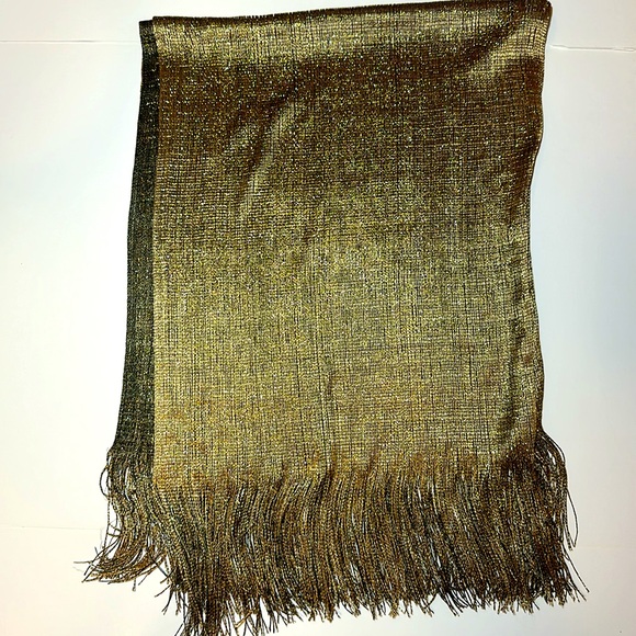 Glitter - Picture 2 of 5